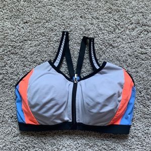 Victoria's Secret Sport Bra Knockout Front Close Underwire Support